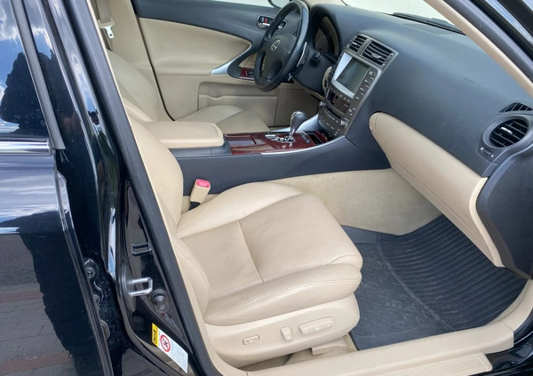 Lexus IS cena 34000 przebieg: 169000, rok produkcji 2006 z Ścinawa małe 154